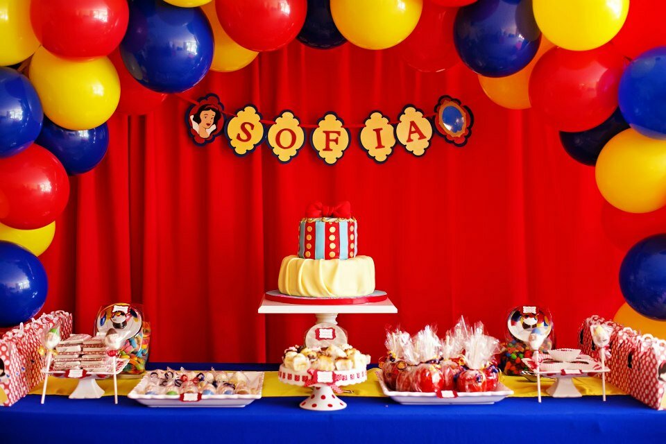 Snow White Birthday Party